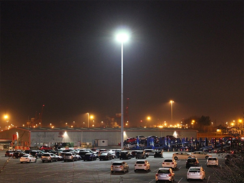 What are the applications of different types of solar street lamps?