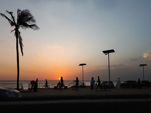What problems are likely to occur when solar street lamps work for a long time?