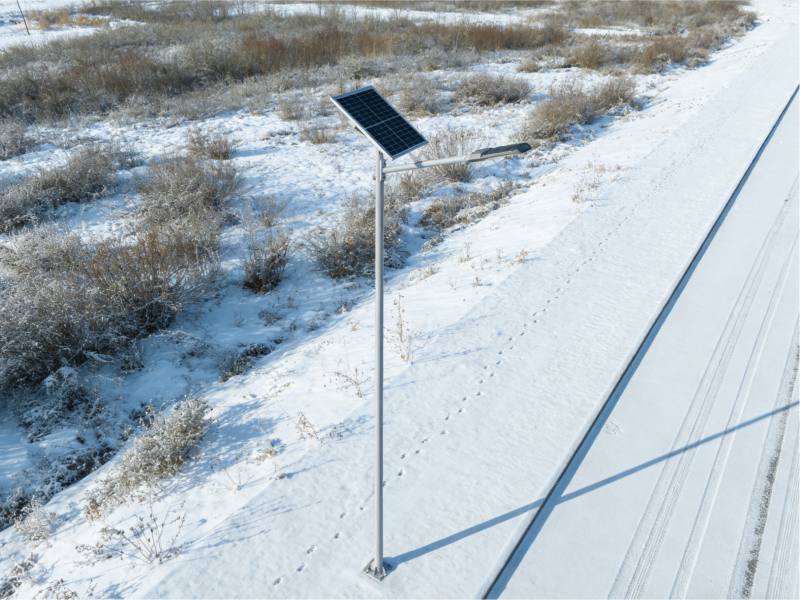 What aspects must be considered when installing solar powered street light in winter?