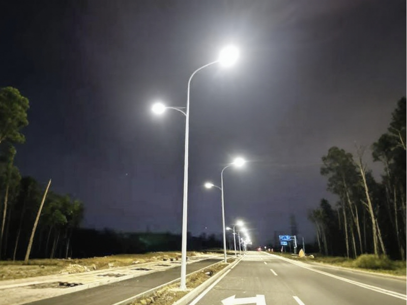 Most suitable LED streetlight color temperature